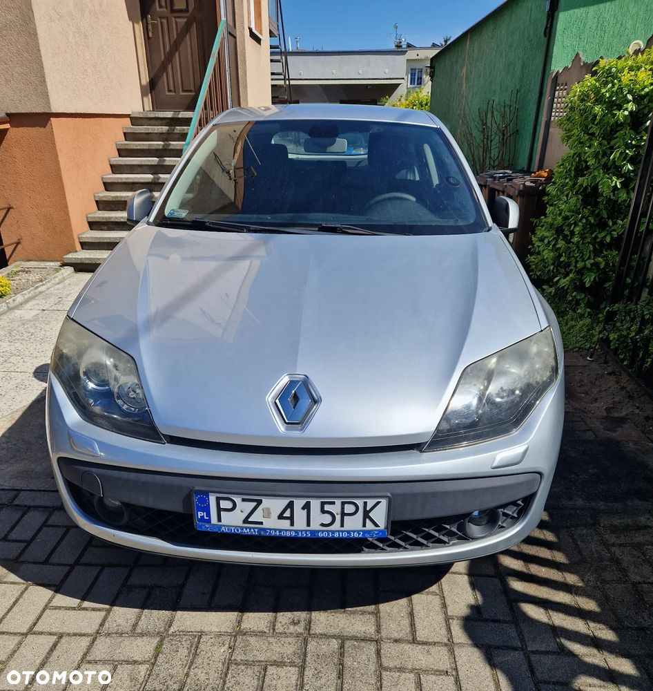 Renault Laguna - 1