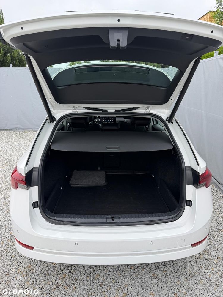 Skoda Octavia 2.0 TDI DSG Edition - 11