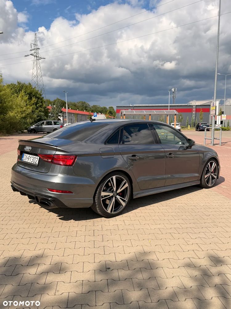 Audi RS3 Limousine - 20