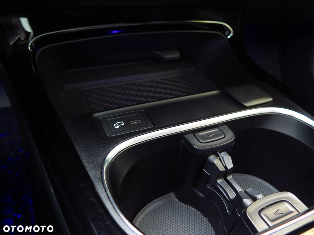 Mercedes-Benz Klasa A 250 4-Matic 7G-DCT - 26