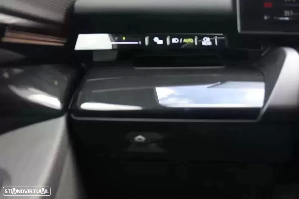 BMW 520 d xDrive Pack Desportivo M - 37