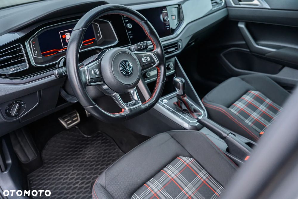 Volkswagen Polo 2.0 TSI GTI DSG - 9