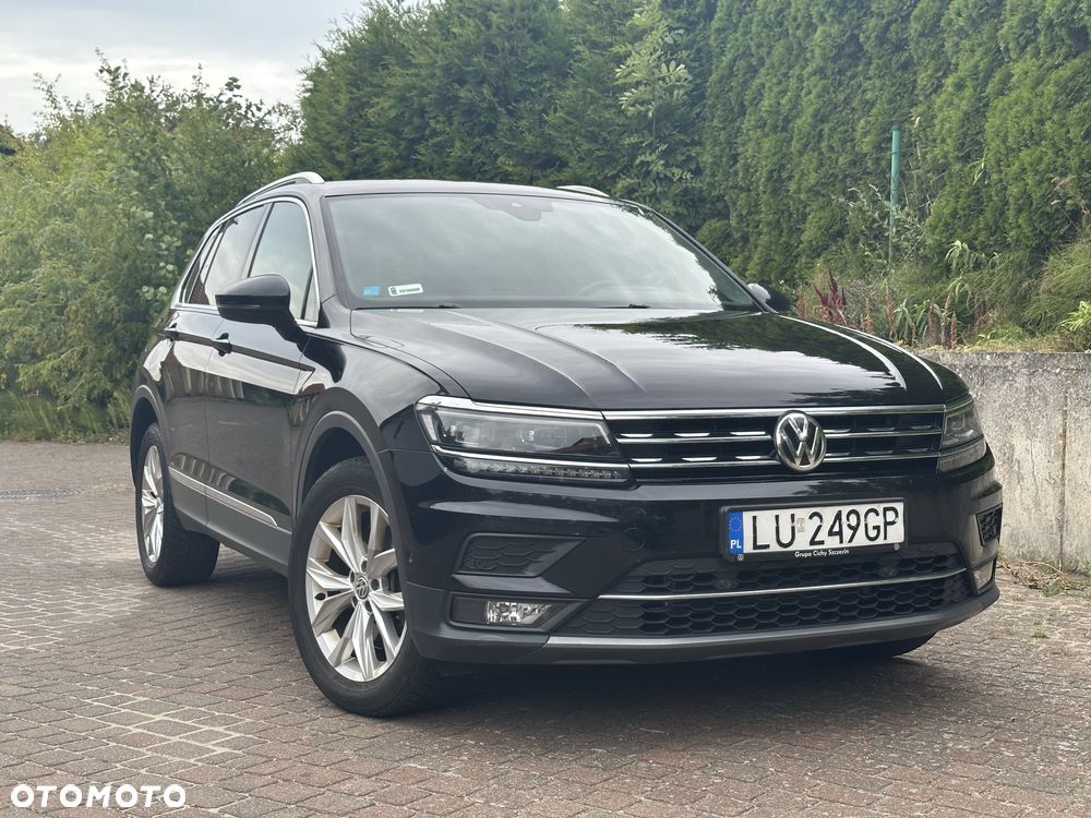Volkswagen Tiguan - 1