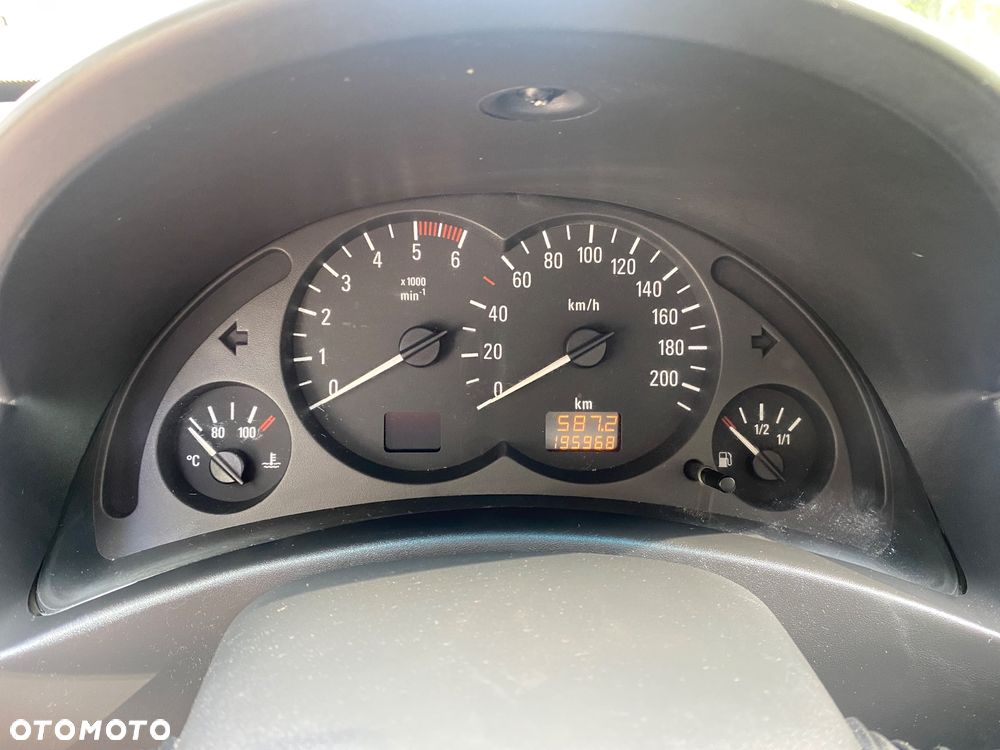 Opel Combo - 25