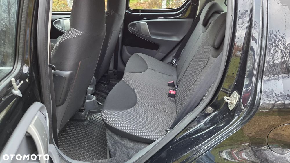 Toyota Aygo 1.0 VVT-i Sol MM - 11