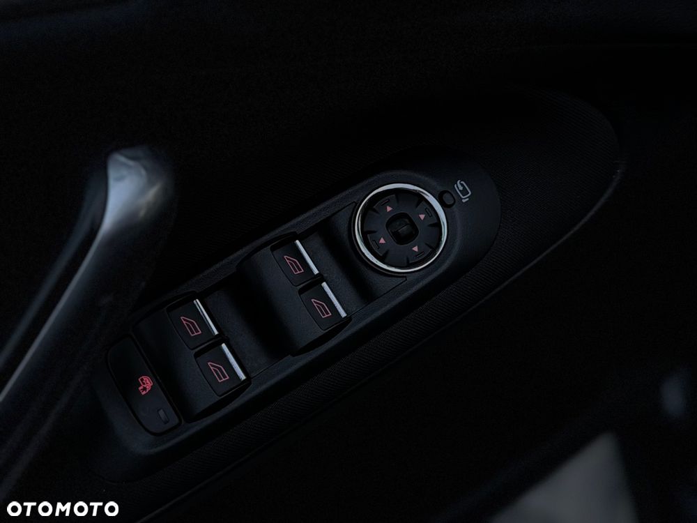 Ford S-Max - 18
