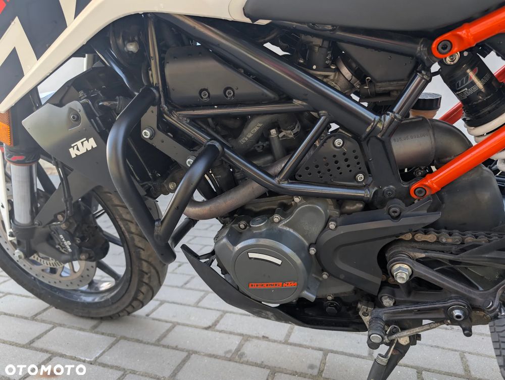 KTM Duke 125 - 9