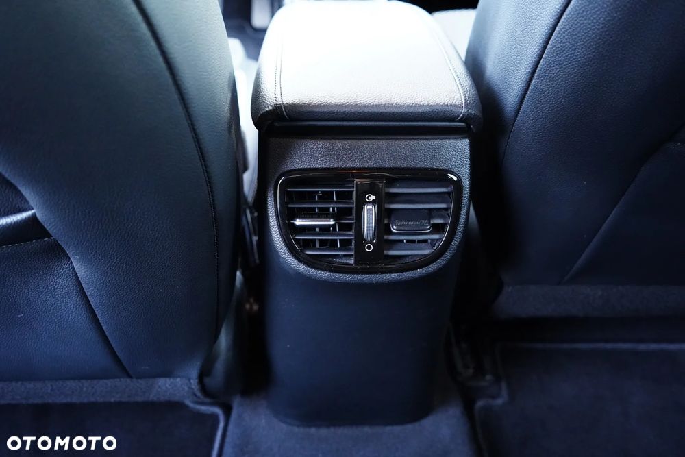 Kia Ceed 1.5 T-GDI L - 12