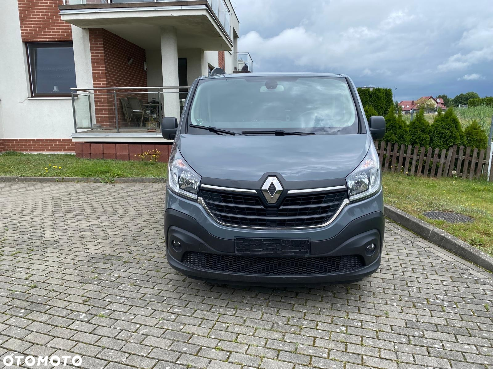 Renault Trafic - 2