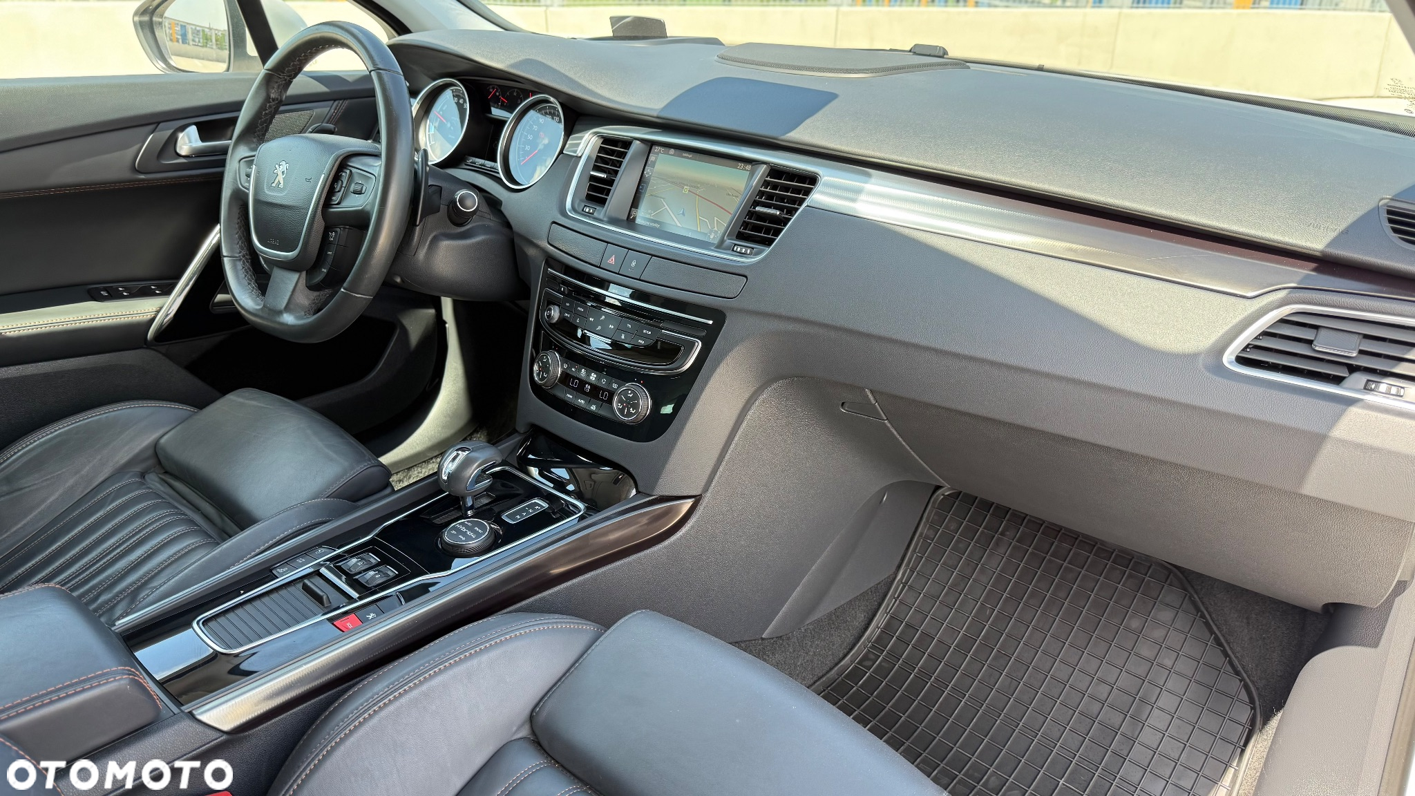 Peugeot 508 RXH Hybrid4 - 9