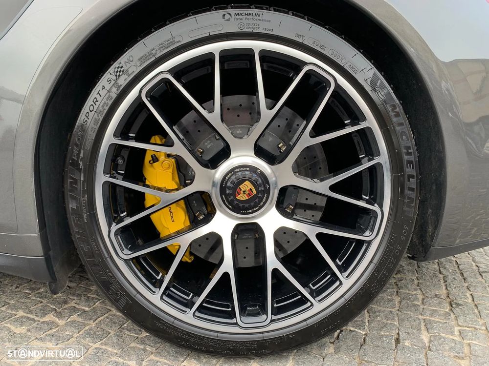 Porsche 911 (991) Turbo S PDK - 12