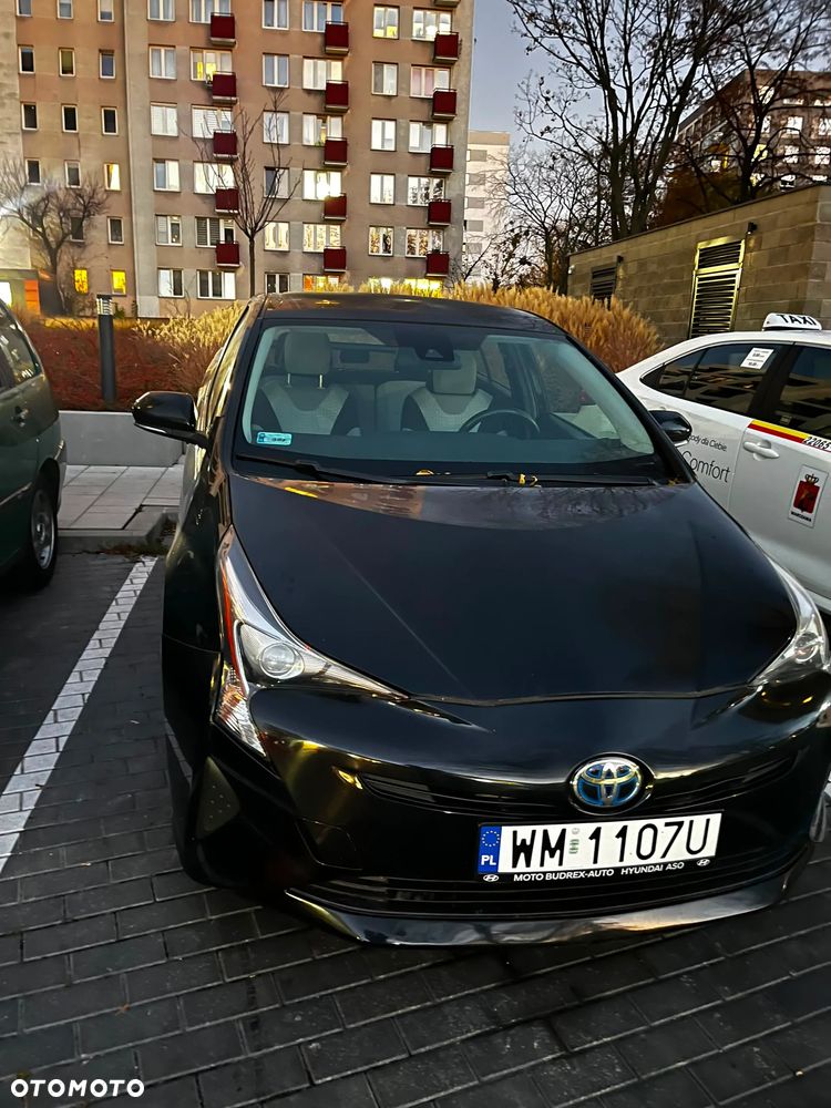 Toyota Prius 1.8 Hybrid Premium - 1