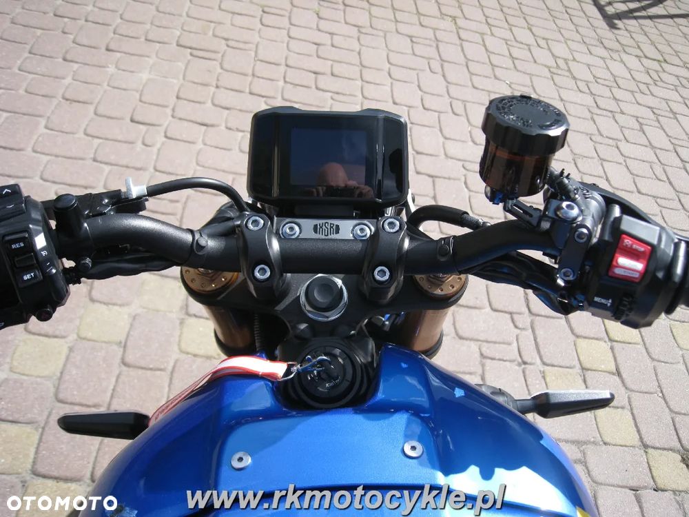 Yamaha XSR - 9
