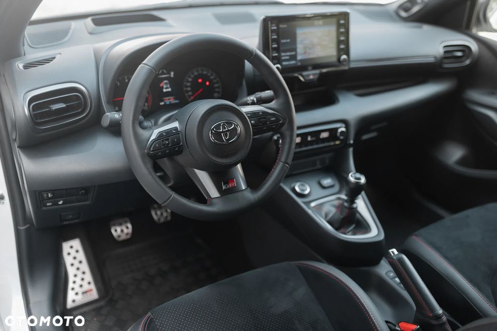 Toyota GR Yaris - 14