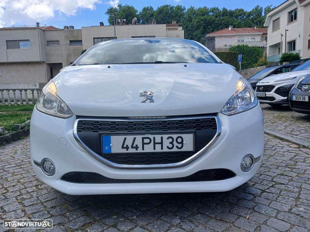 Peugeot 208 1.4 HDi Active - 2
