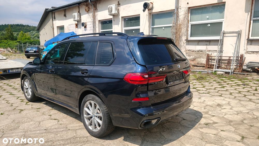 BMW X7 - 6