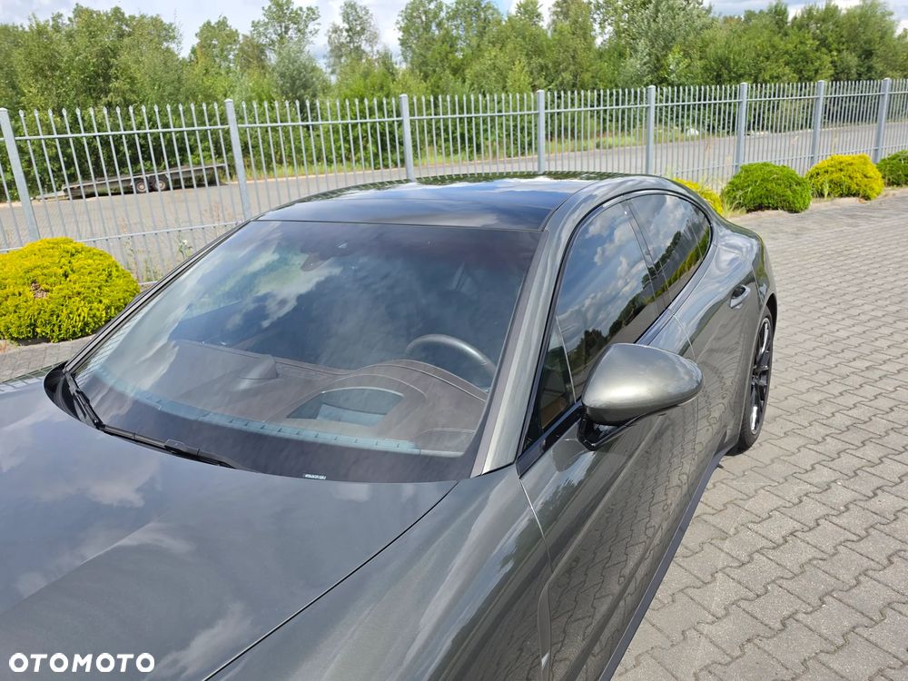 Porsche Panamera 4 Platinum Edition - 25