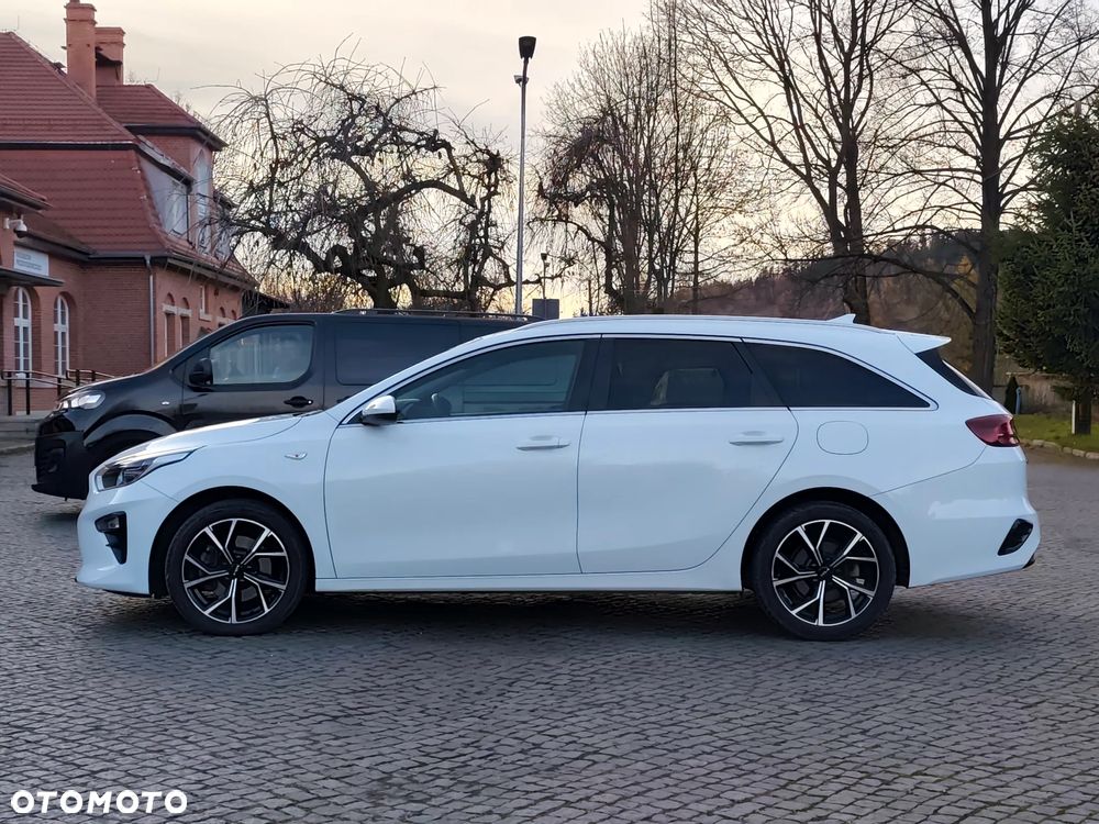 Kia Ceed 1.6 CRDi mHEV Business Line - 4