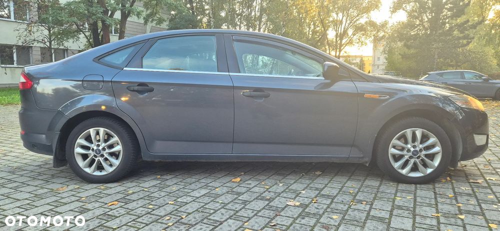 Ford Mondeo 1.6 Ambiente - 1