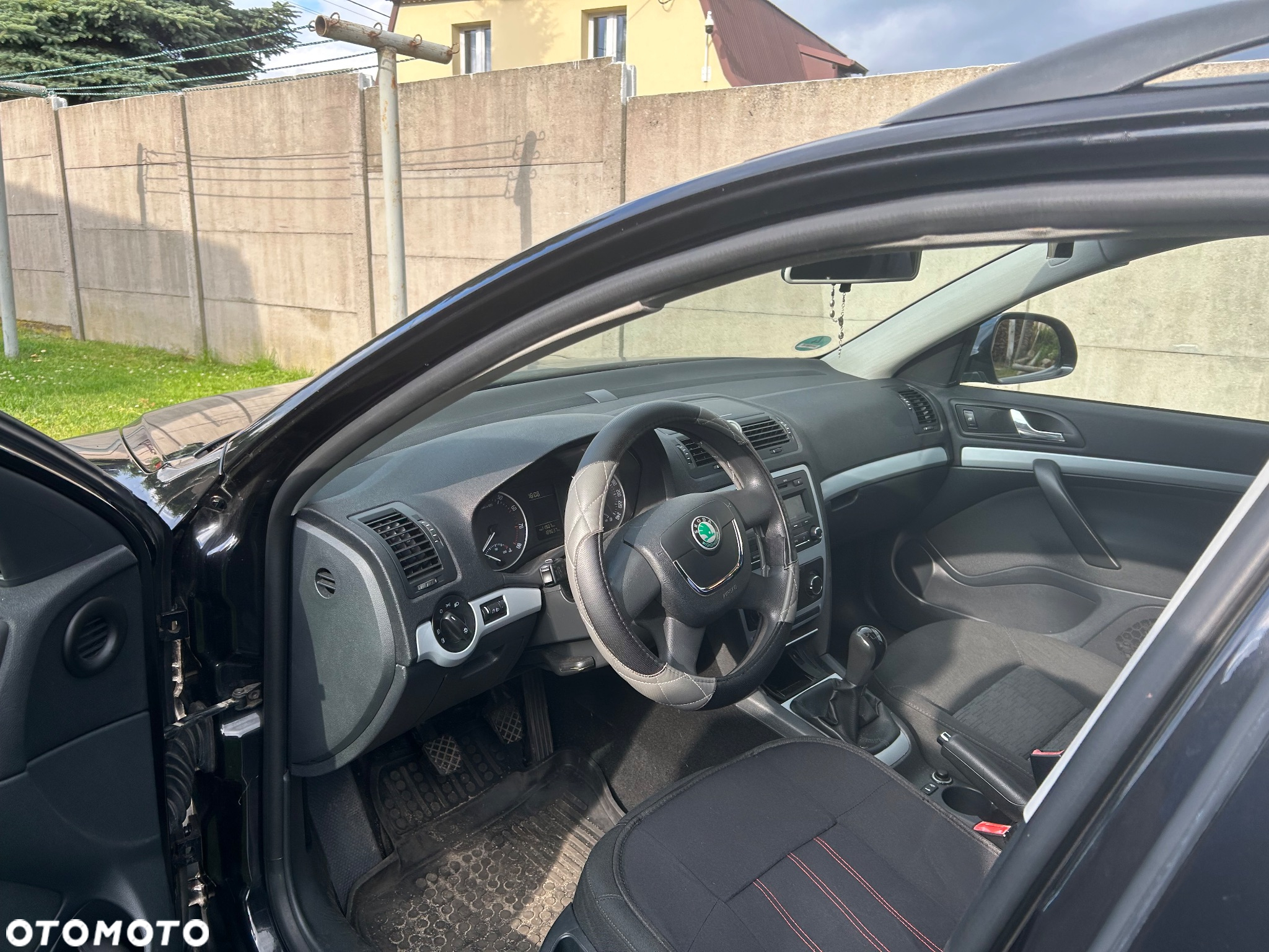 Skoda Octavia 1.6 Ambiente - 5