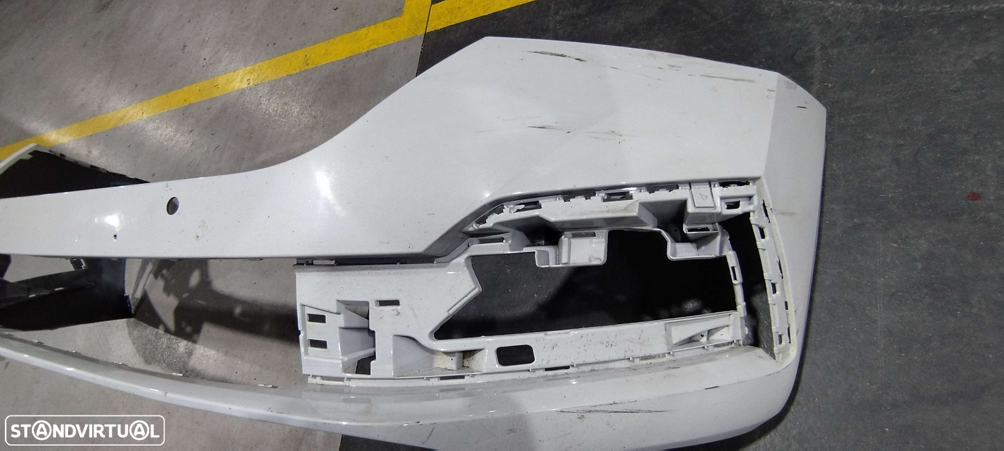 PARA-CHOQUES FRONTAL SKODA OCTAVIA 5E3807221 - 2