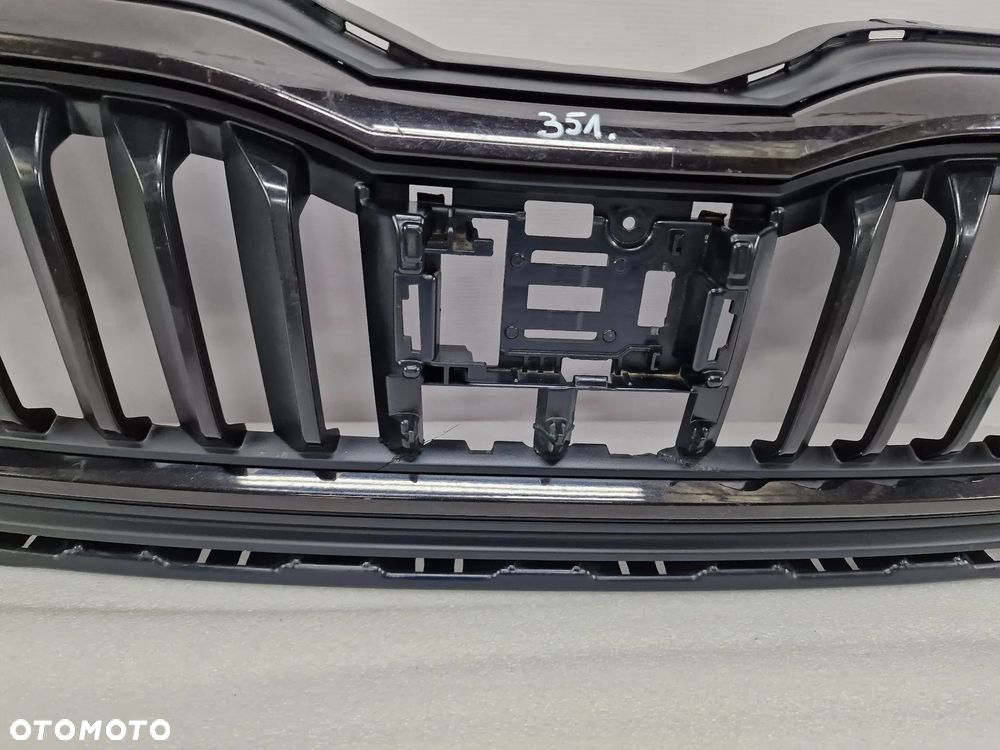 SKODA SCALA 657 18- CZARNA ATRAPA / GRILL PRZEDNI PRZÓD , NR 657853653 , NR AUKCJI GL351 - 10