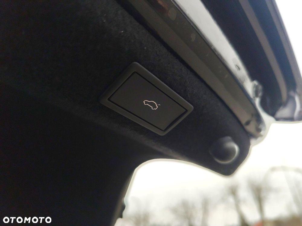 Skoda Superb 2.0 TSI L&K DSG - 36