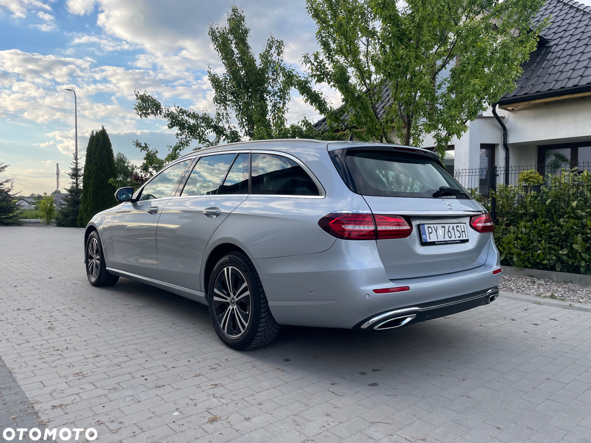 Mercedes-Benz Klasa E 220 d T 9G-TRONIC Avantgarde - 12