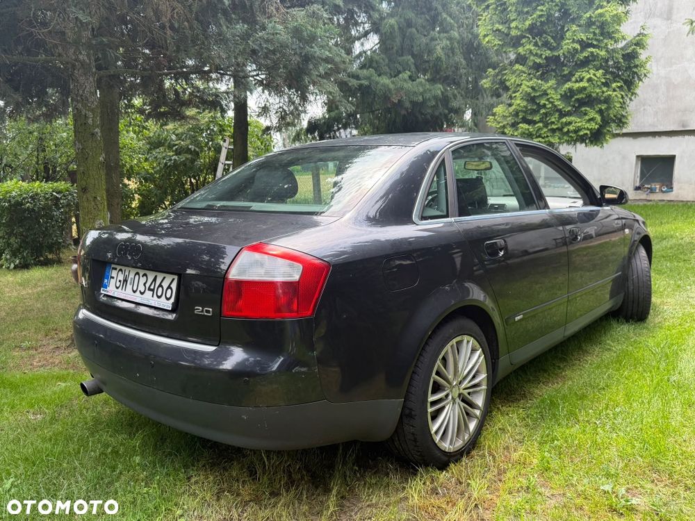 Audi A4 Limousine - 2