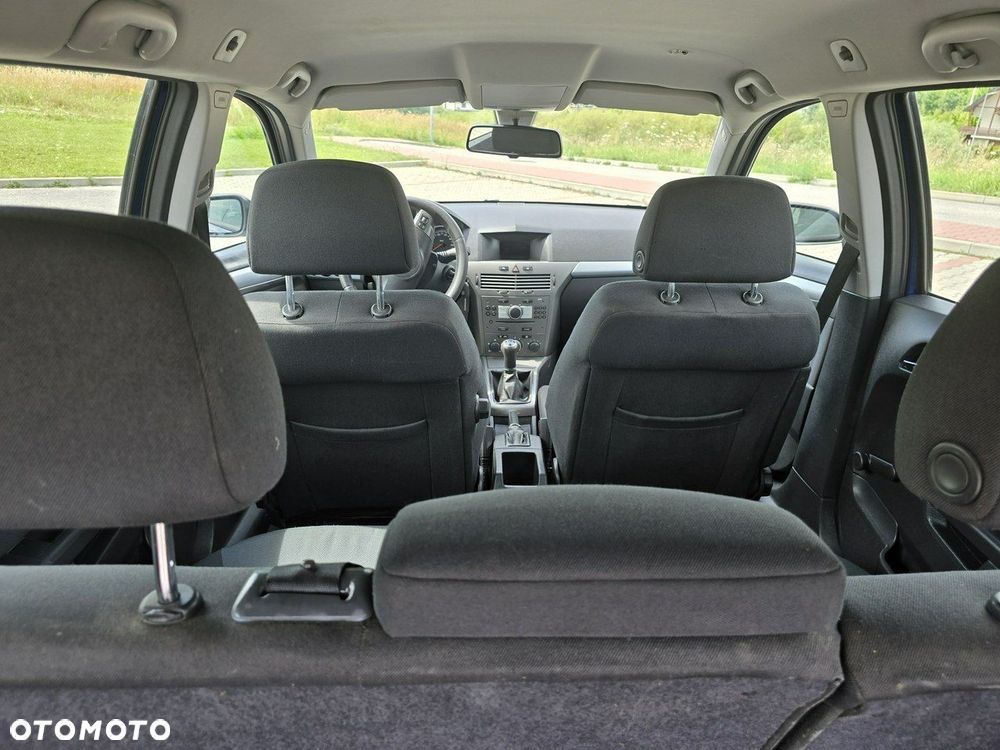 Opel Astra 1.8 Caravan Edition - 22