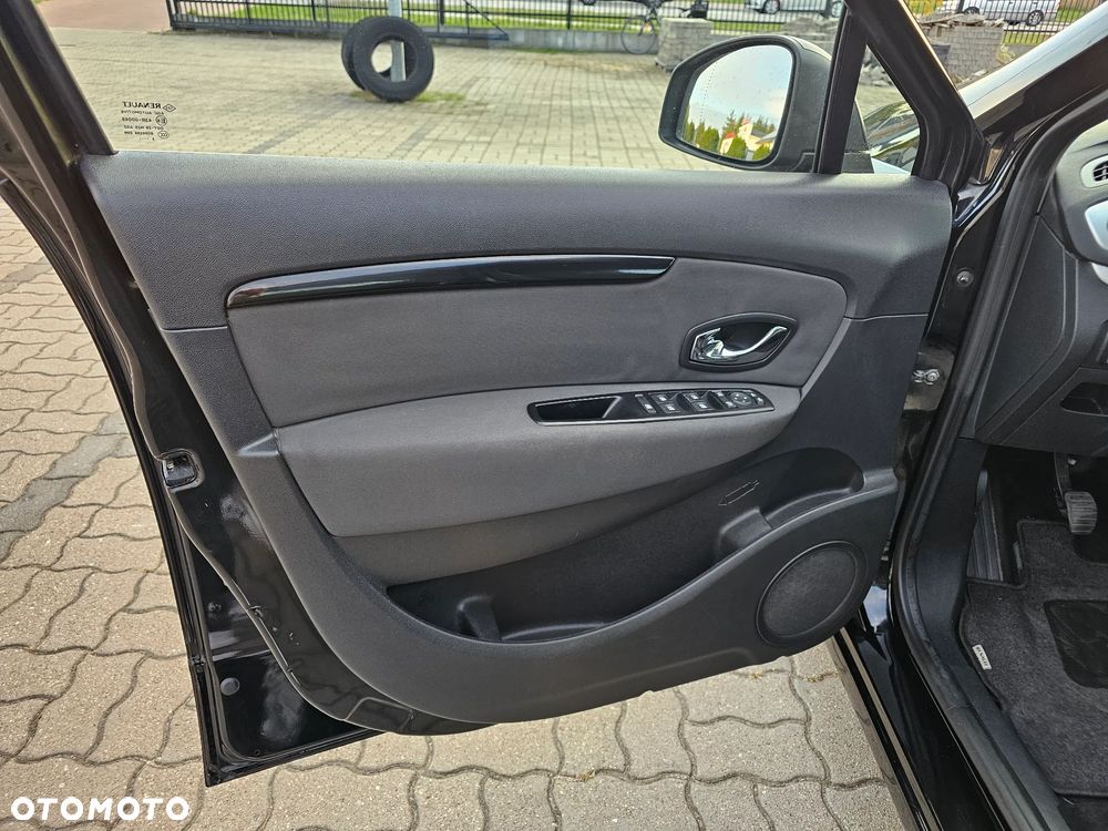 Renault Scenic - 24