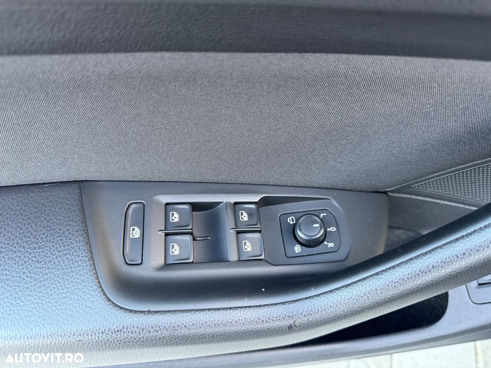 Volkswagen Passat 2.0 TDI SCR DSG Business - 11