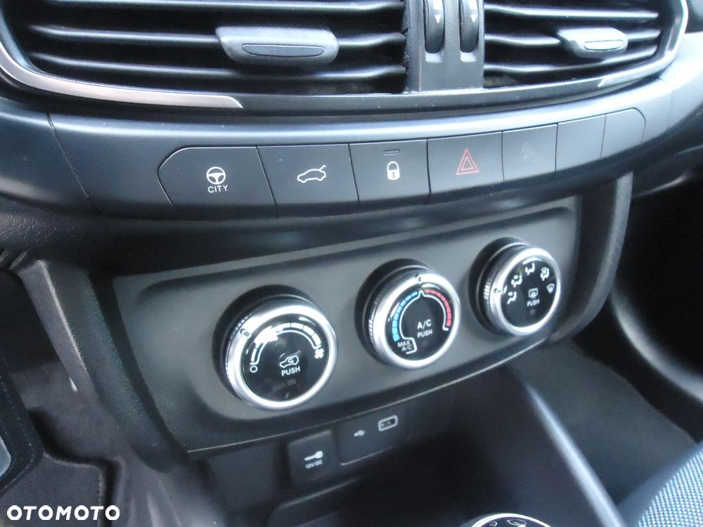 Fiat Tipo 1.4 Classic - 16