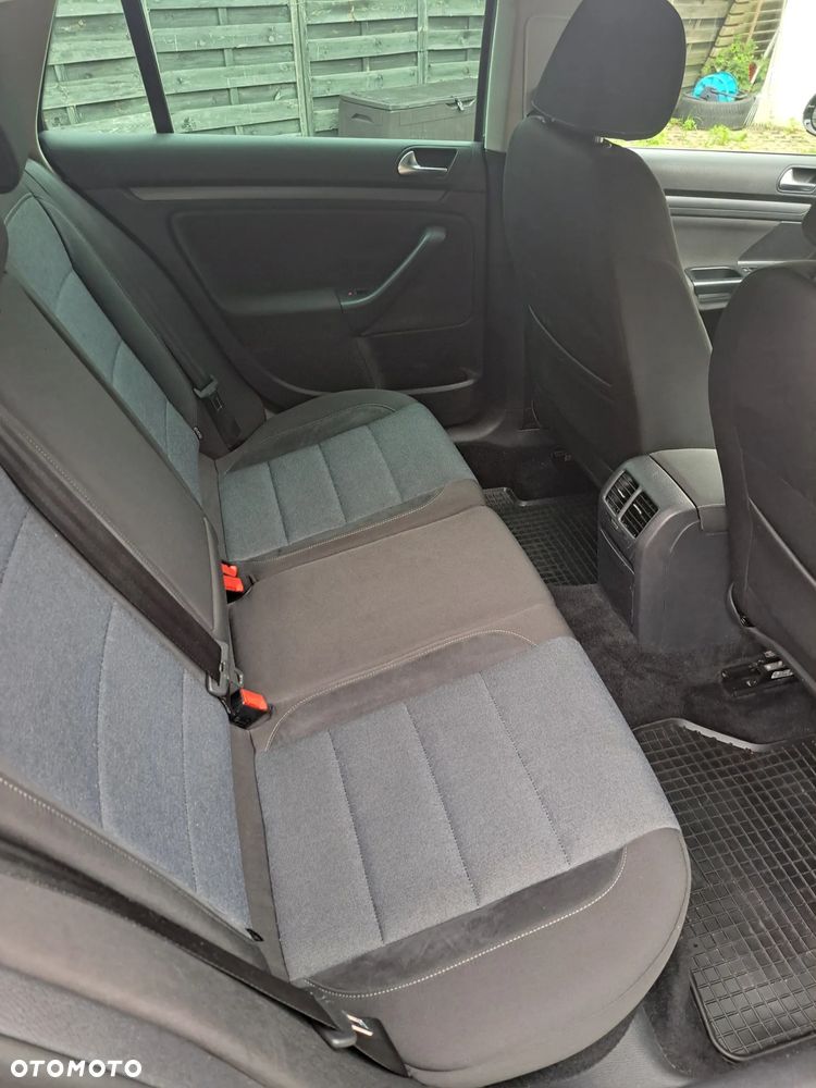 Volkswagen Golf 1.6 TDI DPF Style - 8