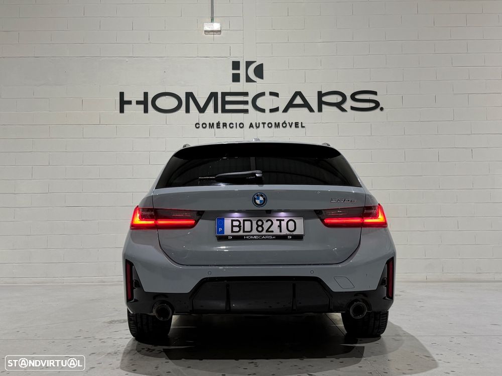 BMW 330 e Pack Desportivo M Pro Auto - 24