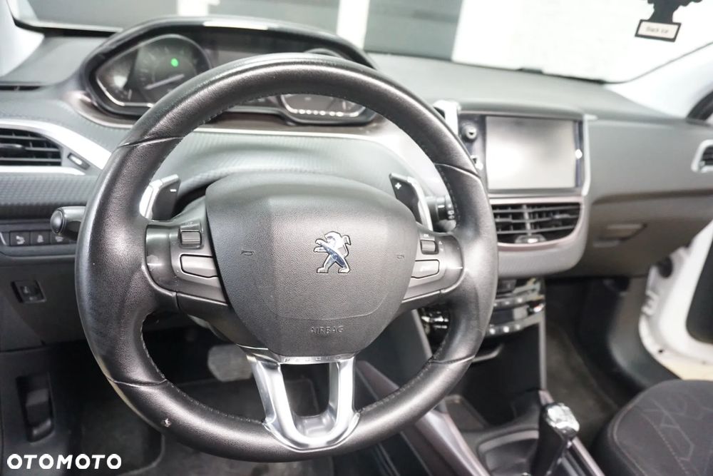 Peugeot 2008 82 e-VTI ETG5 Active - 19