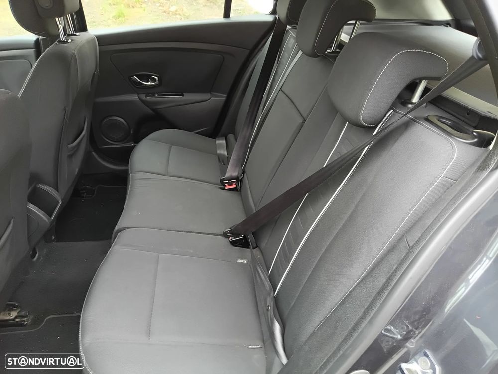 Renault Mégane Sport Tourer 1.5 dCi Dynamique S - 10