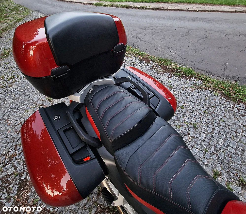 BMW K - 18