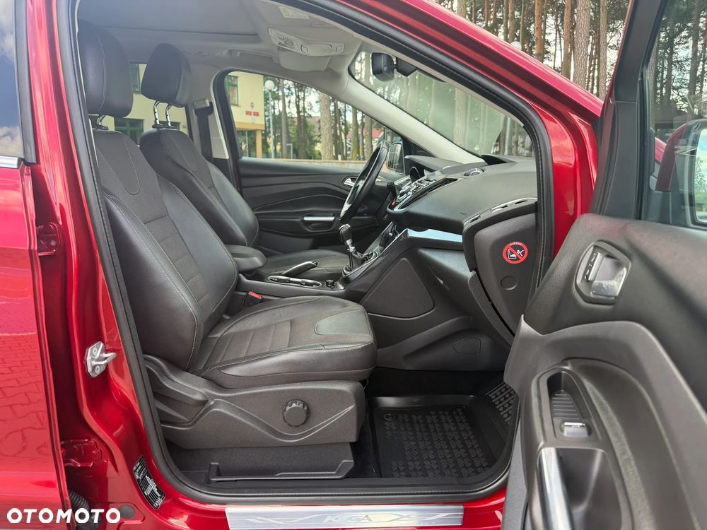Ford Kuga 2.0 TDCi 4WD Titanium Plus - 35