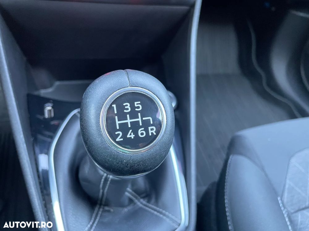 Ford Fiesta 1.0 EcoBoost Active II - 14