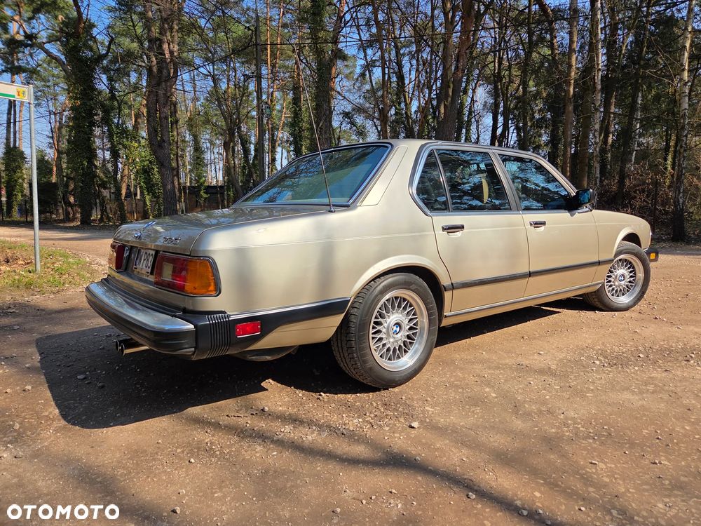 BMW Seria 7 - 7