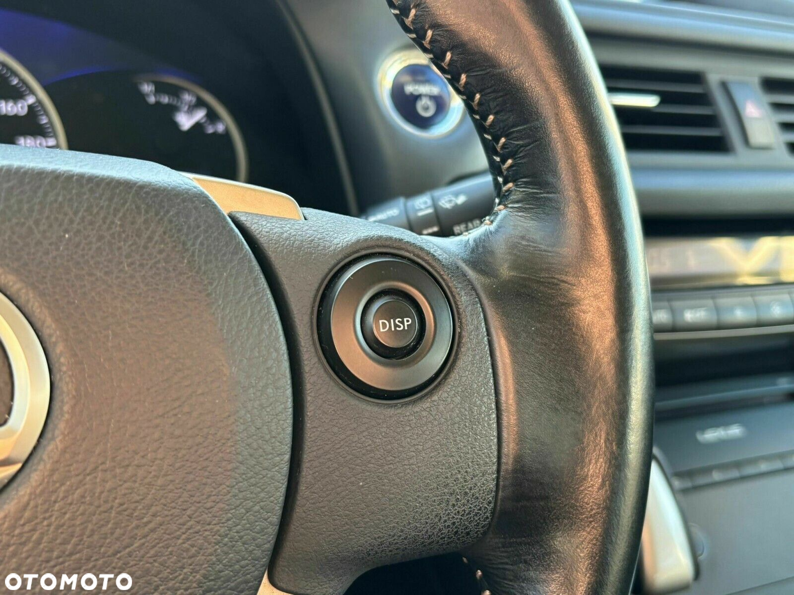 Lexus CT - 16
