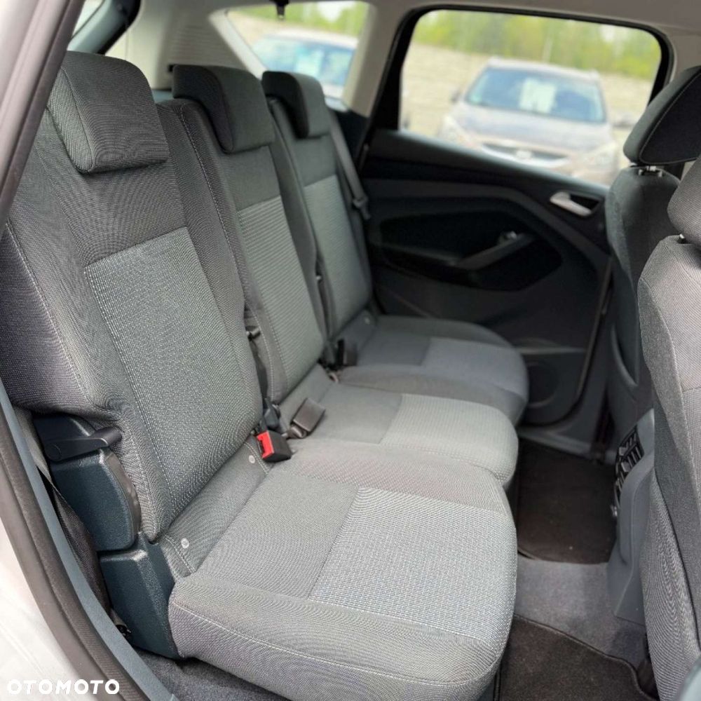Ford C-MAX - 33
