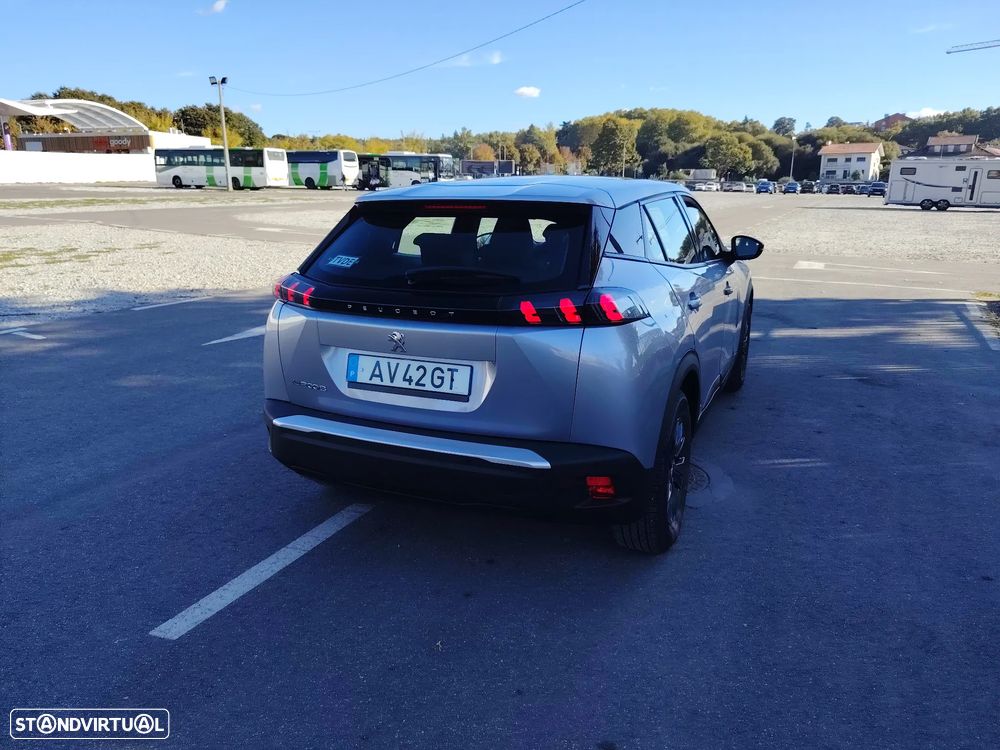 Peugeot e-2008 - 10