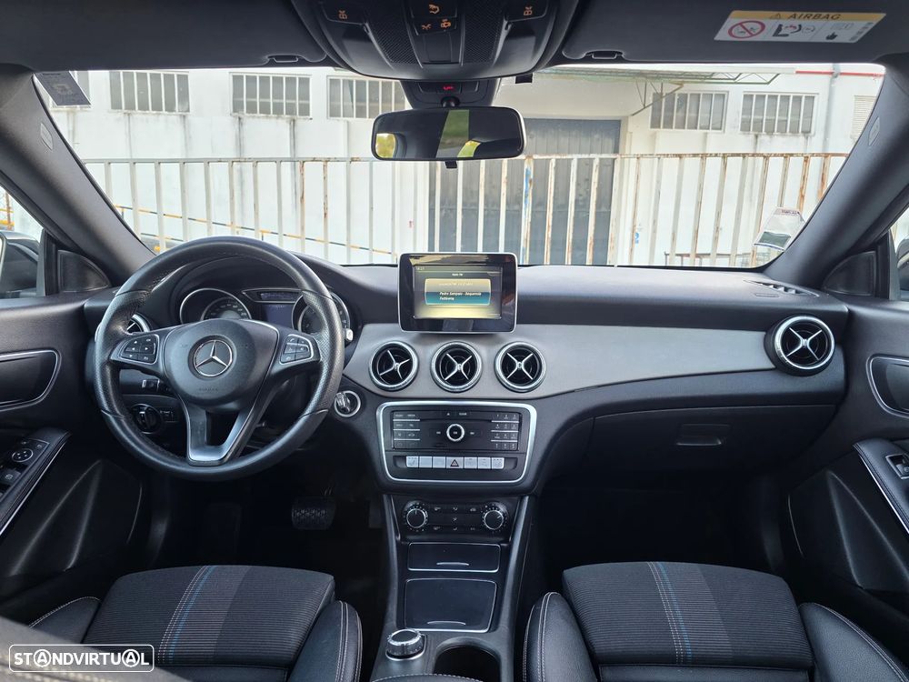 Mercedes-Benz CLA 200 d Shooting Brake Urban Aut. - 6