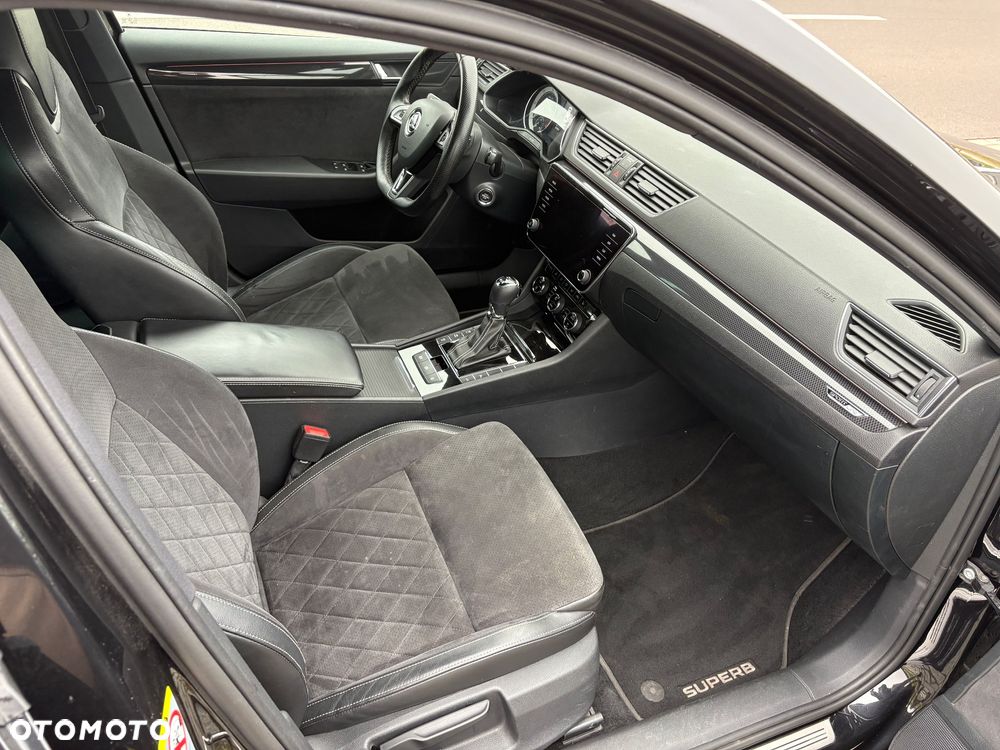 Skoda Superb 2.0 TDI 4x4 Sportline DSG - 11