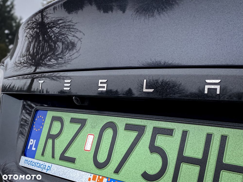 Tesla Model S - 37