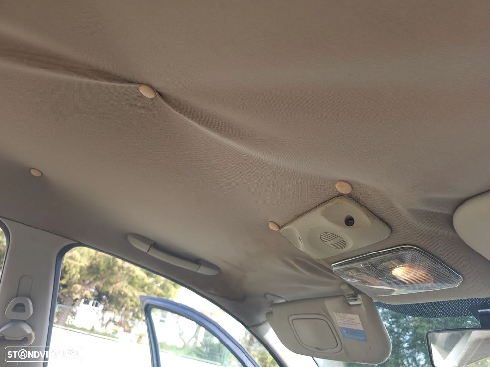 Alfa Romeo 147 1.6 TS Navigator - 21