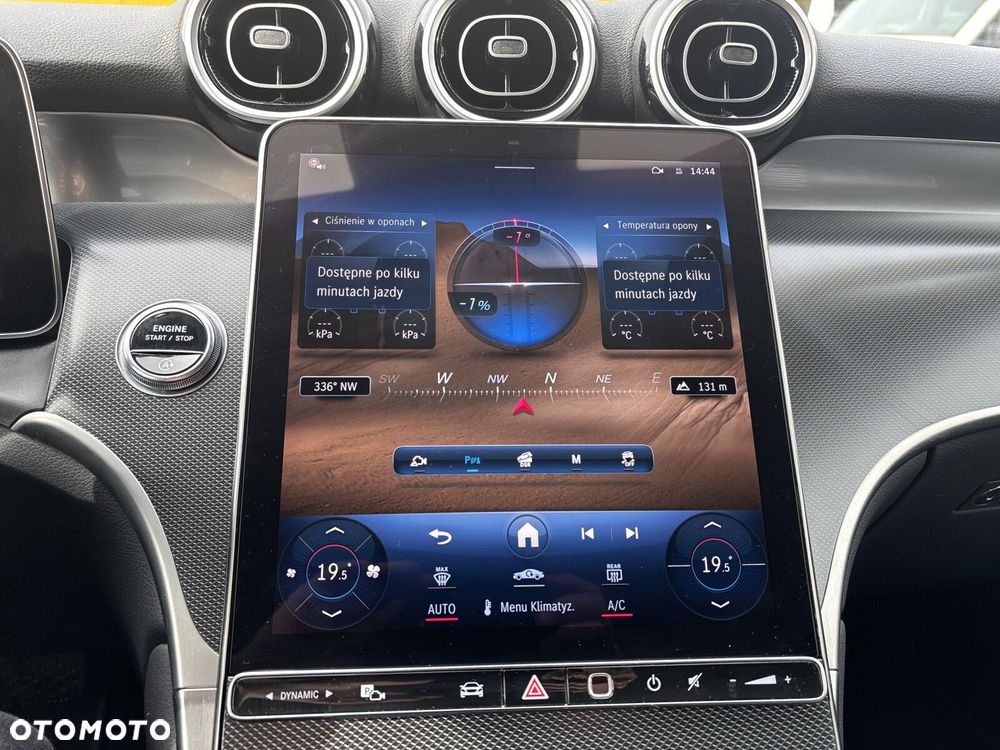 Mercedes-Benz GLC - 25