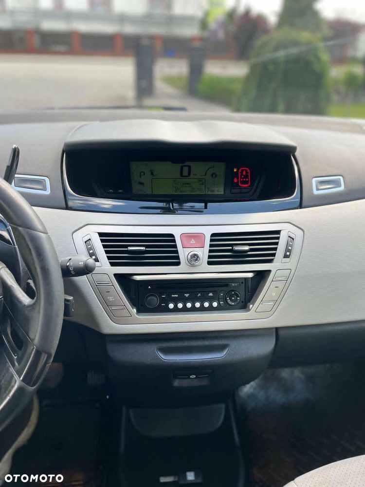 Citroën C4 Grand Picasso - 11